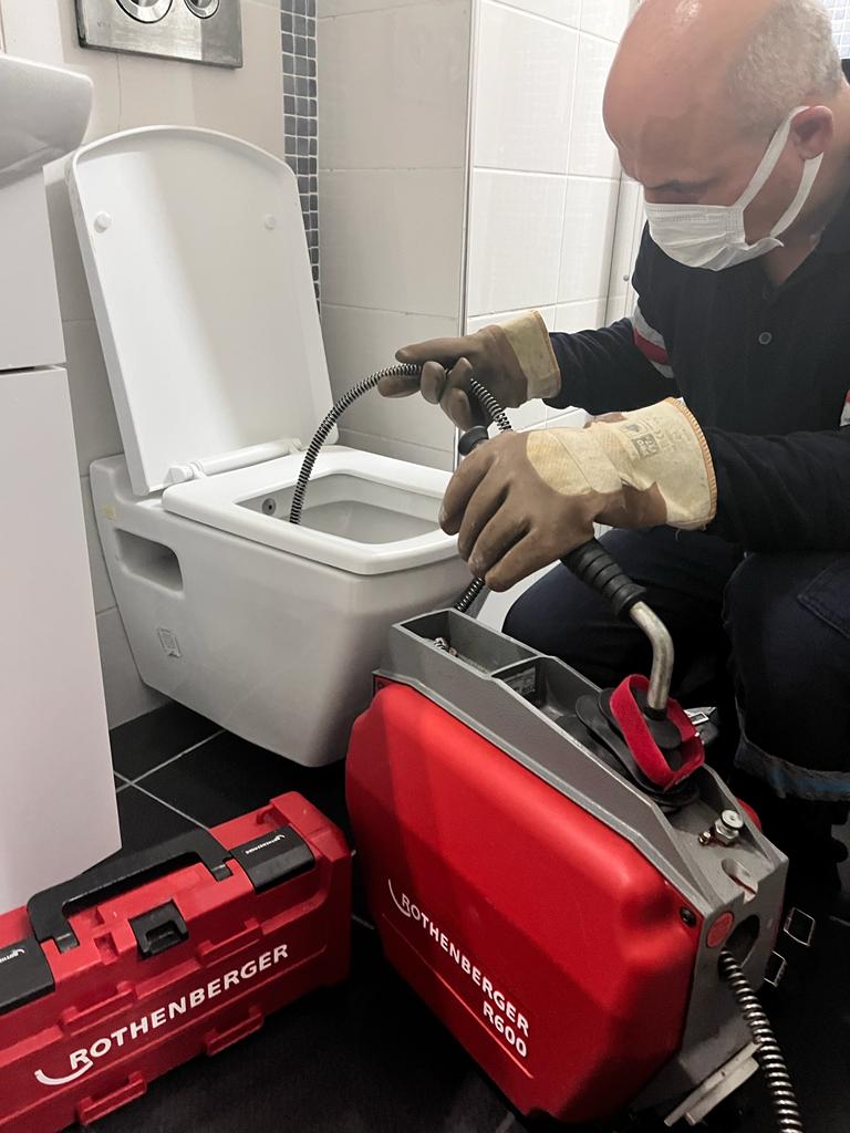 tuvalet tıkanıklığı açma